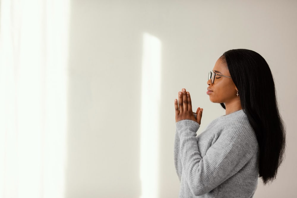 praying woman